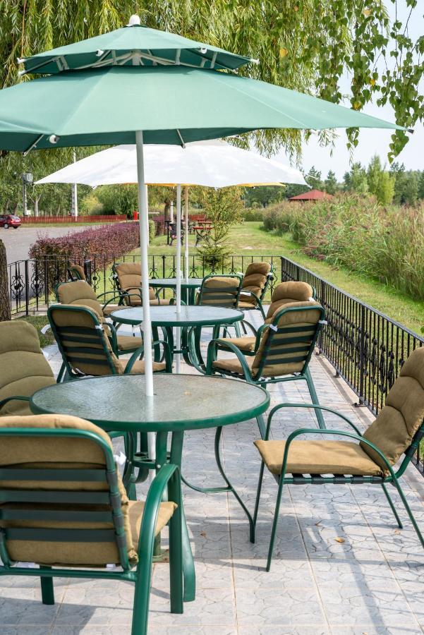 Hotel Bibic Es Tueskevar Etterem Es Horgaszto Nyíregyháza Zewnętrze zdjęcie