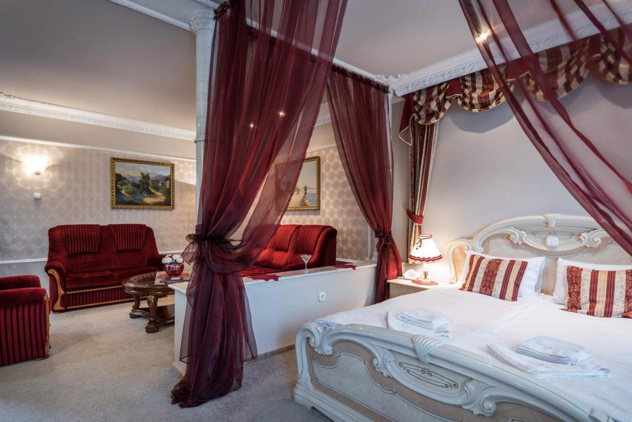 Hotel Bibic Es Tueskevar Etterem Es Horgaszto Nyíregyháza Zewnętrze zdjęcie